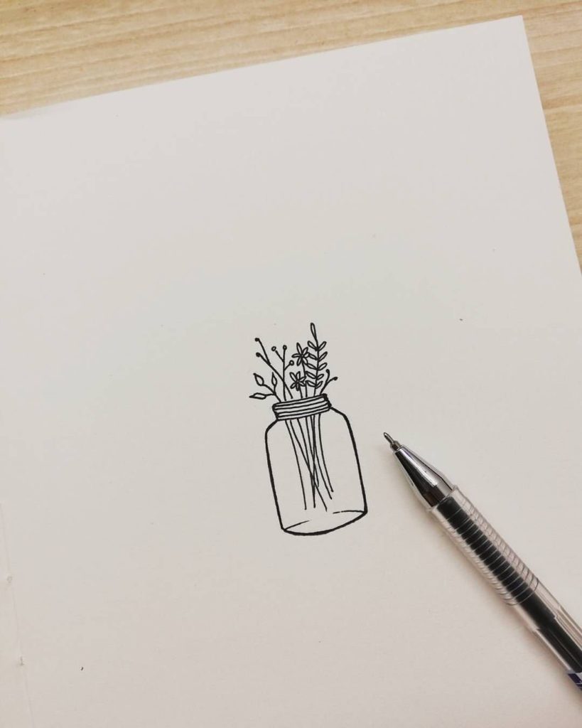 Рисунок для тату баночка с цветами